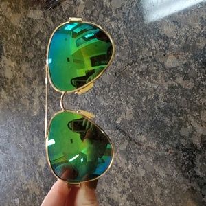 Costa Del Mar South Point Sungalasses